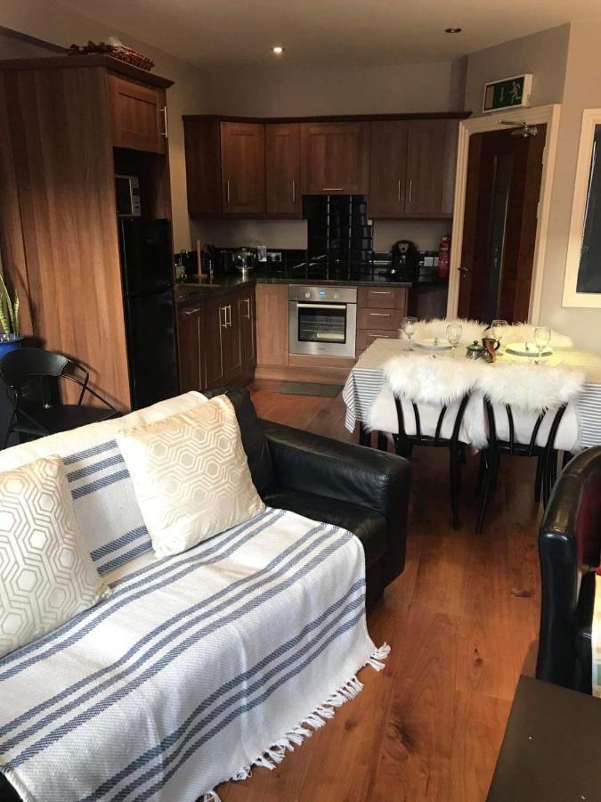 Centre Of Dingle Town - Luxury Holiday Apartment Eksteriør bilde
