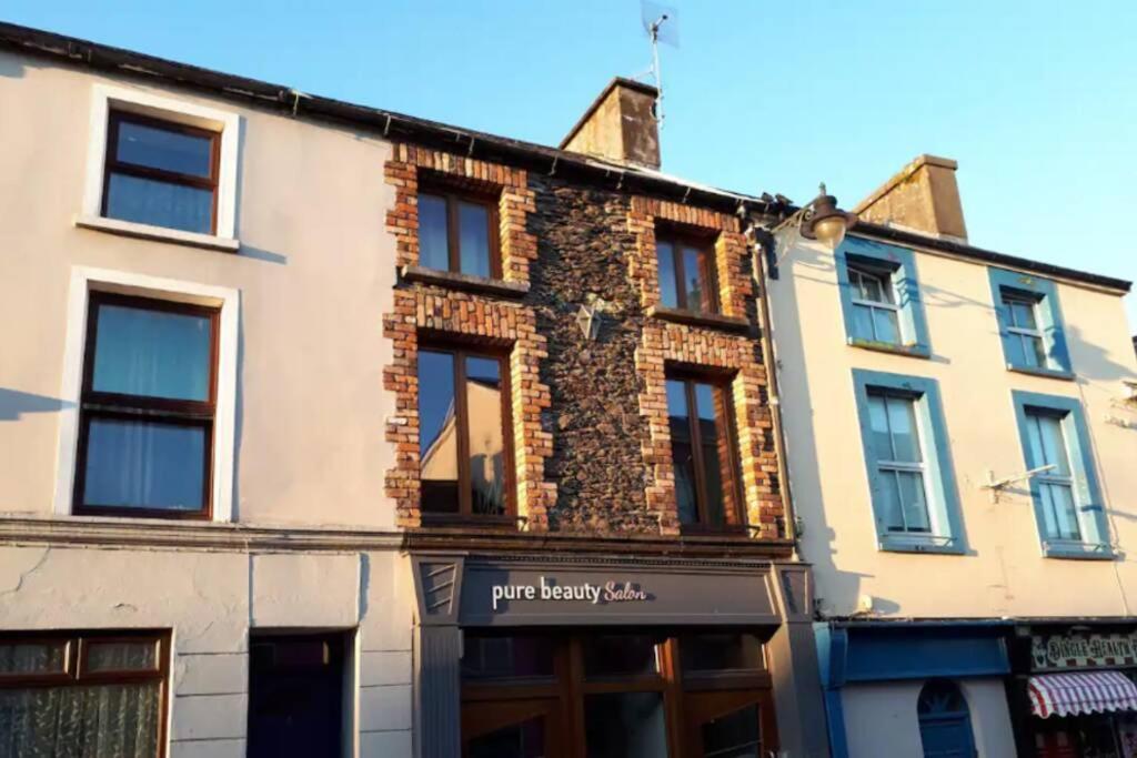 Centre Of Dingle Town - Luxury Holiday Apartment Eksteriør bilde